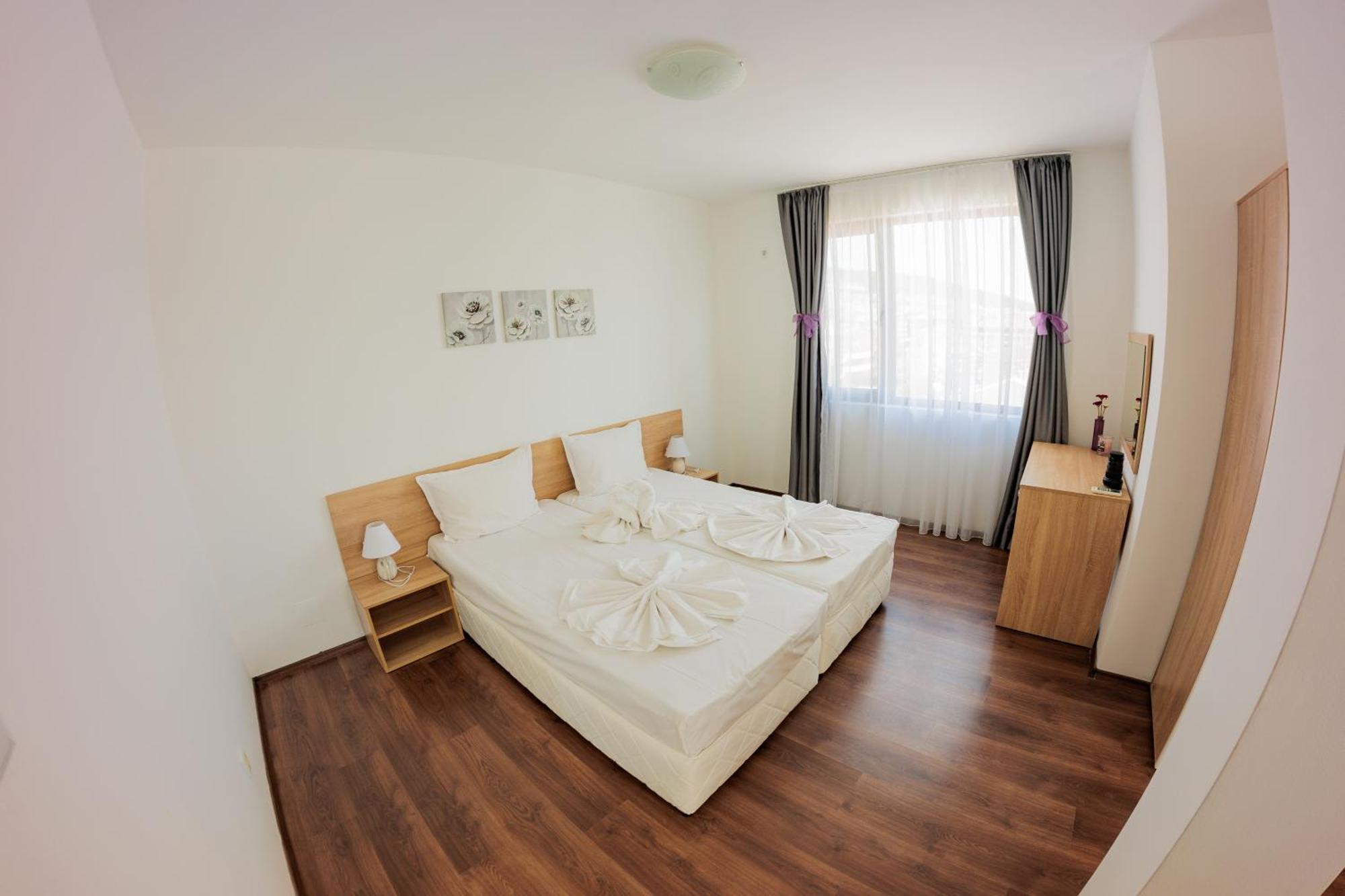 Black Sea Apartments Sveti Vlas Exteriör bild